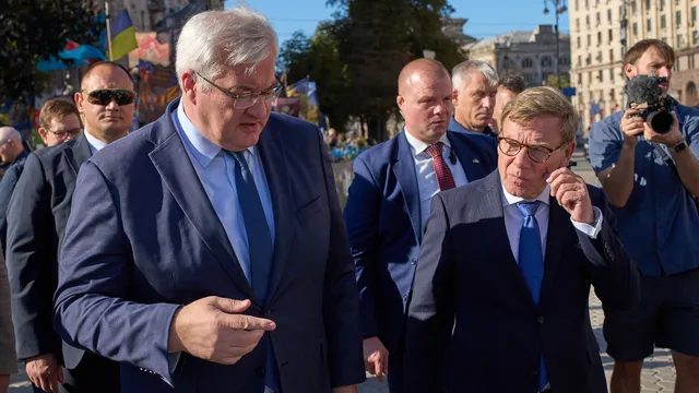 Сибиха: Нужни са по-активни дипломатически усилия за край на войната