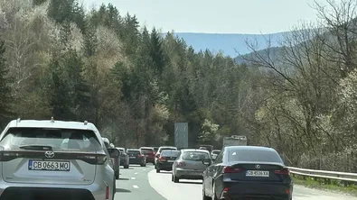 Възстановиха движението по АМ „Хемус“ след катастрофата