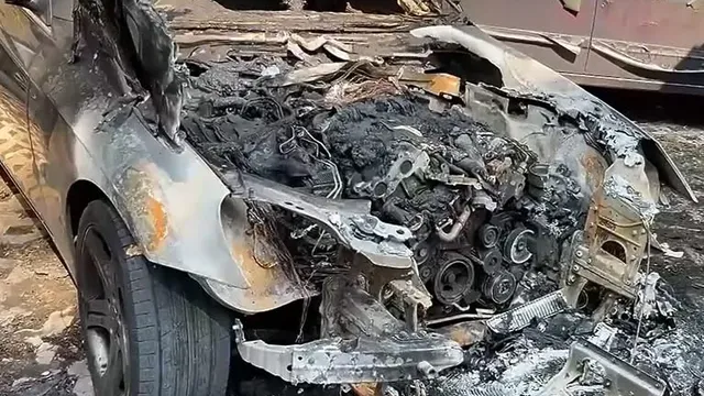 Пет автомобила изгоряха в Пловдив, разследват умишлен палеж (ВИДЕО)