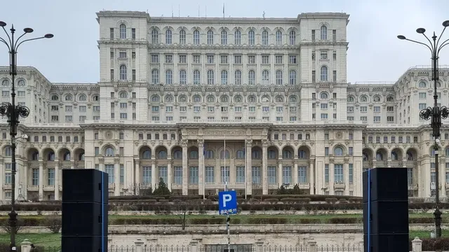 Румъния прекъсва ваканцията на парламента заради милиарди евро по НПВУ