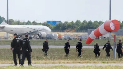 Германските служби откриха трети дрон и експлозив край летището в Лайпциг