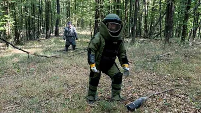 Военни прочистиха 398 декара край "ЕМКО" от невзривени боеприпаси