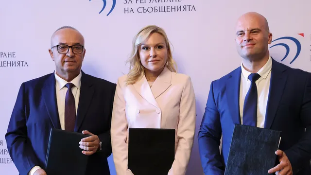 3 регулатора подписаха инструкция за координация при прилагането на Акта за цифровите услуги