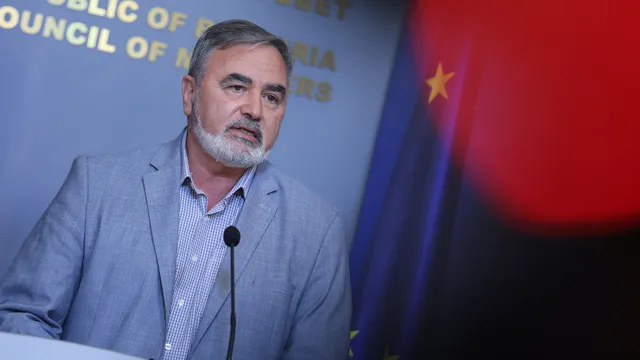 доц. Ангел Кунчев за оставката си: Не мога безпристрастно да наблюдавам разрушаването на системата