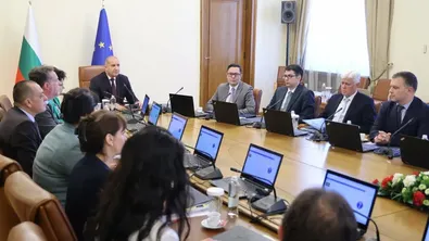 Парите за президентския вот и договорът за F-16 влизат в Министерски съвет утре