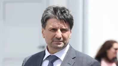 Заглушителят в „Драгалевци” е открит след заглушаване на радиочестотите на кацащ в София самолет