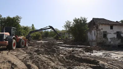 Струмяни търси доброволци за възстановяването след наводнението