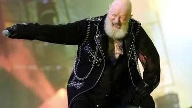 Бурята в София прекъсна концерта на Judas Priest