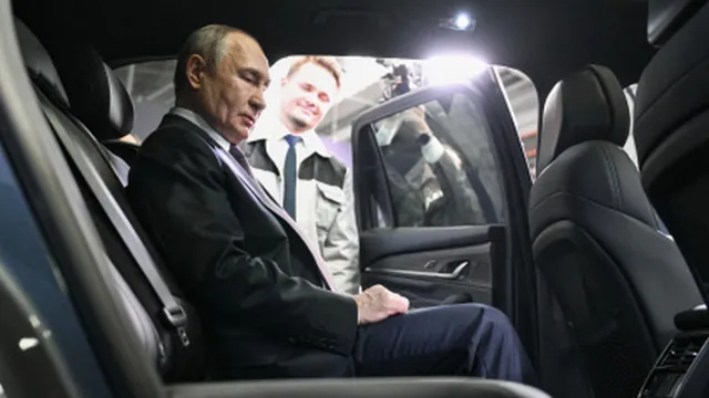 Путин подкара новата „Волга“