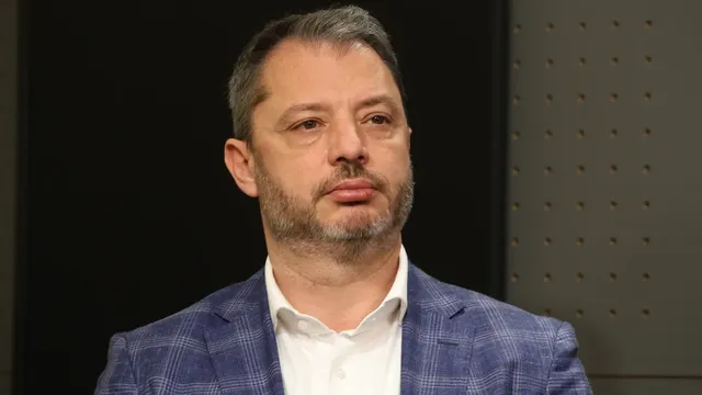 Делян Добрев поиска собствен кандидат на ГЕРБ за президент, нарече Гюров „манекен и инфлуенсър“