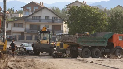 Осигурени са необходимите количества питейна вода след бедствието в Струмяни