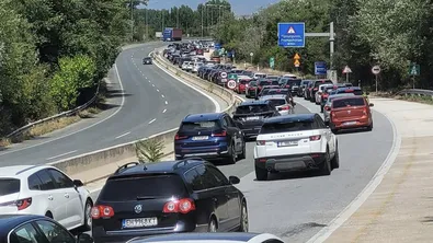 Километрично задръстване на ГКПП „Кулата – Промахон“ в посока България