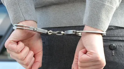 Поредни арести в Чехия по схема със слушалки за измами с ДДС, в която е замесена България