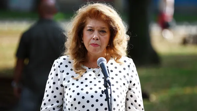 Йотова: Здравето на децата е национална кауза, не тема за противопоставяне