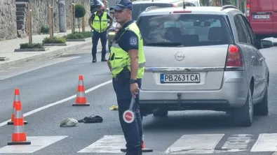 Блъснаха възрастен мъж на пешеходна пътека в Смолян