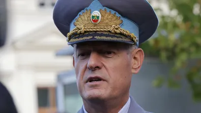 Николай Русев: Нашите F-16 не са доокомплектовани за носене на бойно дежурство