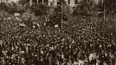 Погребан в Пирин, изпратен от София: денят, в който столицата спира за Тодор Александров