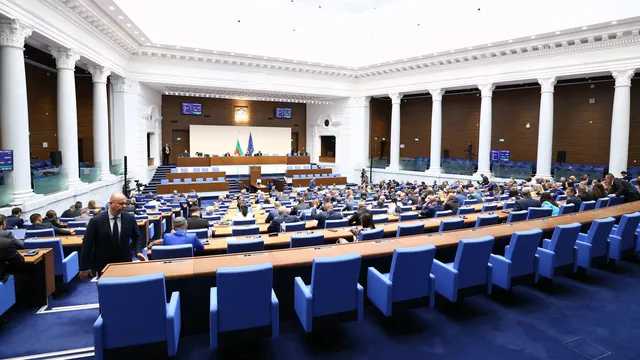 Депутатите започват по-рано работа с блицконтрол