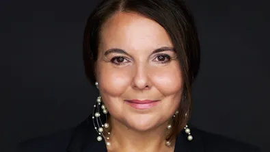 д-р Ирина Лазарова пред Таралеж: Невъзможно е да си едновременно агент на ДАНС и психоаналитик