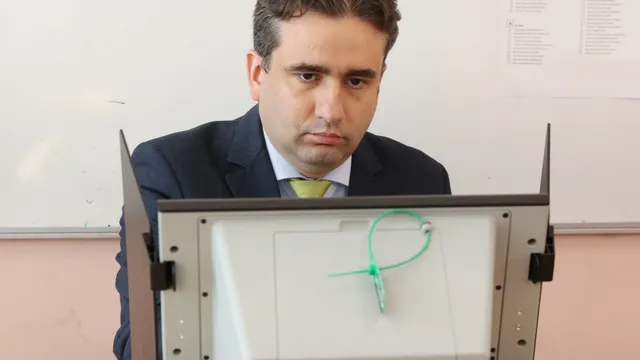 Божидар Божанов: Гюров ще гарантира, че властта няма да е в едни ръце
