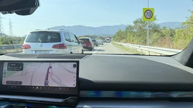 Голяма колона при отбивката за Банско