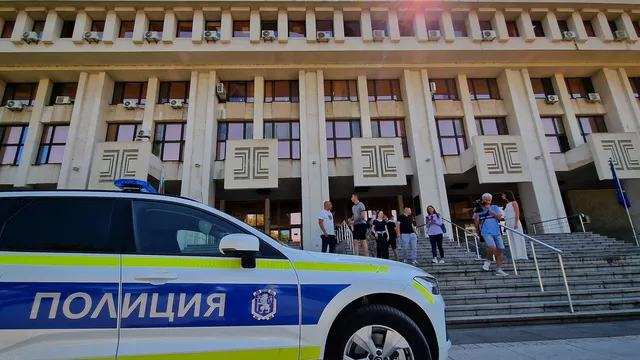 Продължава разследването за незаконните видеа от козметичните салони
