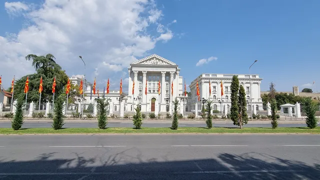 С Християн Мицкоски и Дейвид Гета: Скопие празнува 35 години независимост