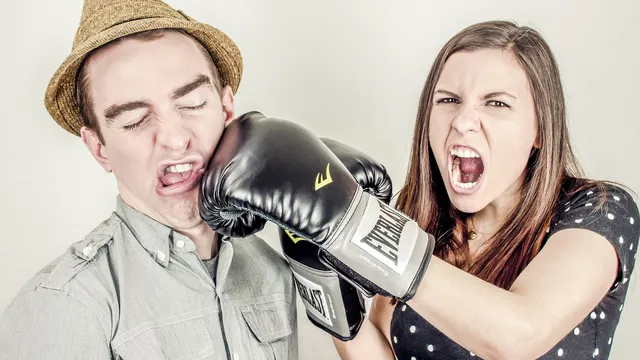 Кой командва вкъщи? Българите категорични: Последната дума е на мъжа