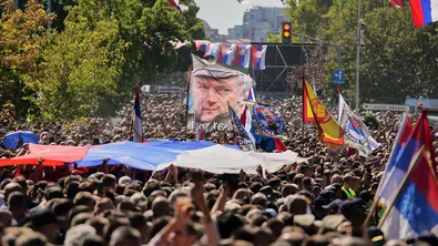 Лидерите на ЕС осъдиха Сърбия за погребението на военнопрестъпника Ратко Младич