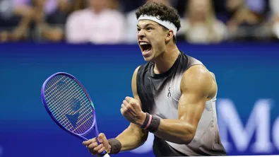 Шелтън детронира Алкарас след среднощна драма на US Open