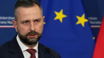 Полша купува танкове „Ейбрамс“ и изтребители Ф-16 с американски заем