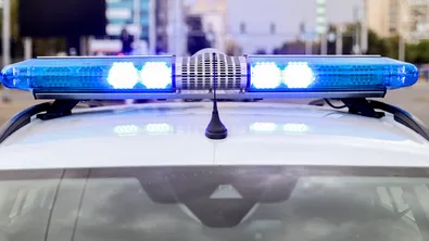 Горен със запалки и удрян с юмруци - младежи нападнаха свой връстник в Пловдив
