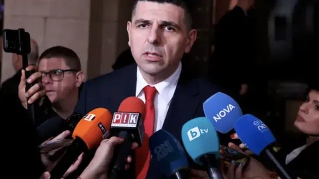 ДБ иска ДАНС да обясни имало ли е обучение на руски военни в България