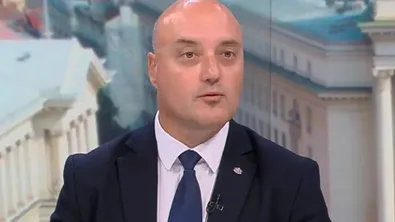 Славов: Гюров и Кандев трябва да търсят подкрепа от всички българи