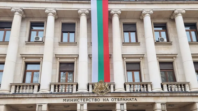 Министър Стоянов и италианският му колега ще се срещнат в авиобаза „Безмер“