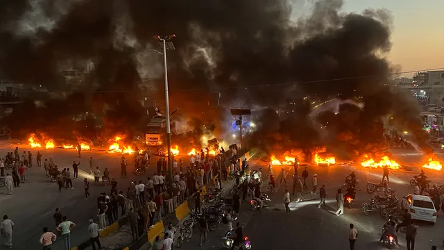 Горивата подпалиха Сирия: Масови протести блокираха пътища след рязкото поскъпване