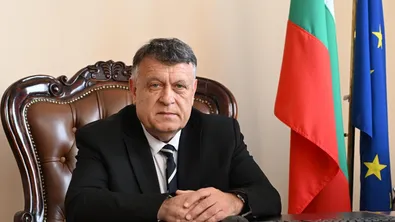Министър Вълчев: Мисията на училището е да даде увереност и знания