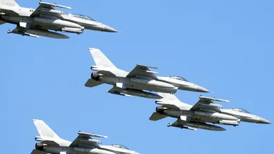 Румъния и Полша вдигнаха изтребители заради руските удари по Украйна