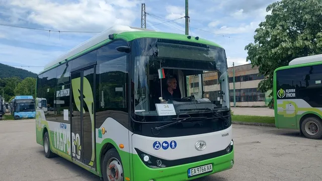 30 общини ще получат нови автобуси