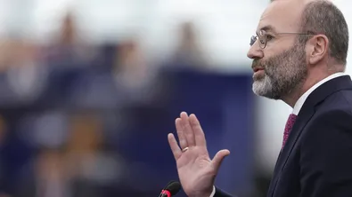 Манфред Вебер: Ерата на наивността приключи