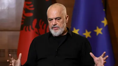 Еди Рама определи присъдите срещу лидерите на АОК като "лудост"