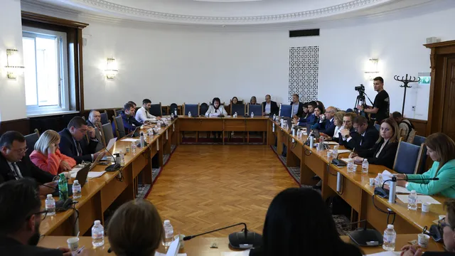 Правната комисия ще изслушва кандидатите за членове на ВСС от парламентарната квота през ноември