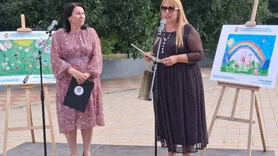 Откриха изложба за 20-годишнината на Регионалния център за приобщаващото образование в София