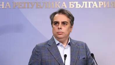 Асен Василев: Указите за помилване трябва да бъдат публични