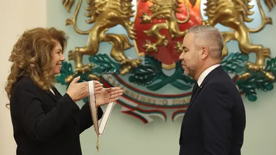 Илияна Йотова удостои посланика на Кипър с орден "Мадарски конник"