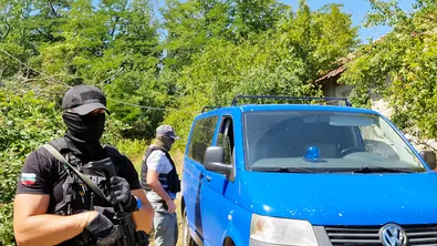 Спецакция в „Столипиново“: Намериха 40 пакетчета фентанил у двама братя