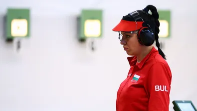 Антоанета Костадинова спечели злато на силен турнир по спортна стрелба в Будапеща