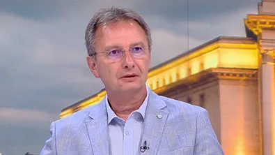 Доц. Росен Калпачки: Студеното и топлото време могат да допринесат за появата на инсулт