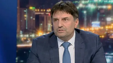 МВР разследва как малоимотни са превъртали милиони през банки и чейнджбюра