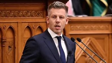 Унгария оспорва концесията за магистрали за 23,2 трилиона форинта, сключена при Орбан